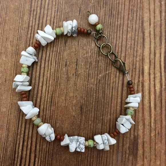 Men's White Howlite  Nugget 8 inch Beaded Bracelet,  Handmade Men's Bracelet - Picture 5 of 7